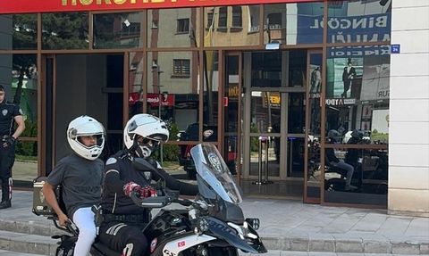 Bingöl'de Polis Ekiplerinden Öğrencilere Destek
