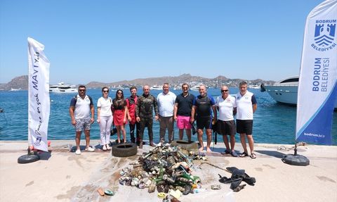 Bodrum'da Deniz Dibi Temizliği: 161 Kilogram Atık Toplandı