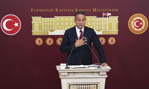 CHP'li Başarır'dan Ferdi Zeyrek'e Veda ve Eleştiriler