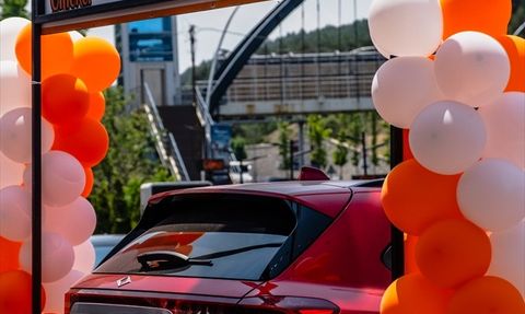 Çitlekçi Kuruyemiş 30. Yıldönümünde 30 Togg Hediye Etti