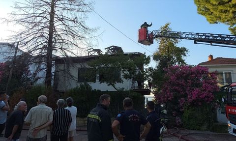 Darıca'da Müstakil Evde Yangın Çıktı