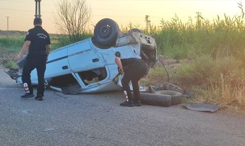 Diyarbakır'da Otomobil Devrildi: 1 Ölü, 4 Yaralı