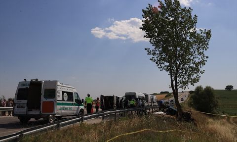 Edirne'de Trafik Kazası Sonrası 5 Kişinin Cenazesi Defnedildi