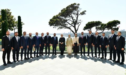 Emine Erdoğan TÜGVA Yönetimi ile Bir Araya Geldi