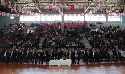 Erbakan, Ağrı'da Yeniden Refah Partisi Kongresine Katıldı