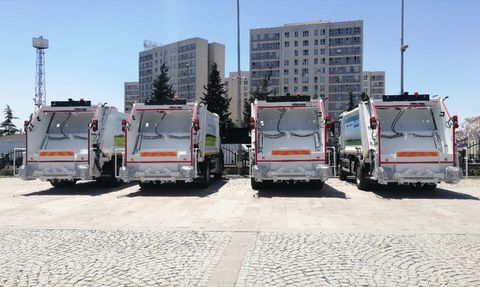 Esenyurt Belediyesi'ne Temizlik Araçları Hibesi