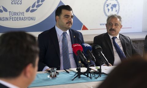 Eyyüp Kadir İnan, Yeni Anayasa ve Yolsuzluk Tartışmalarını Değerlendirdi