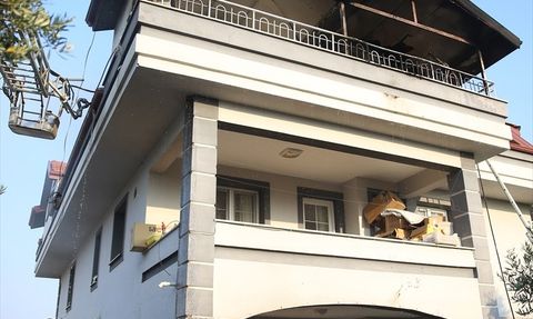 Fethiye'de Çatı Katında Yangın: Hasar Büyüdü