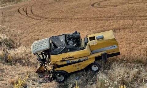 Gaziantep'te Biçerdöver ve Otomobil Çarpıştı: 3 Yaralı