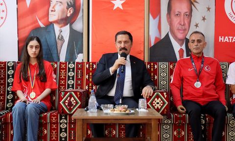 Hatay'da Depremzede Sporculara Ödül
