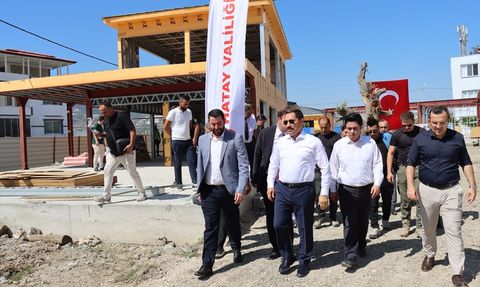 Hatay'da Sörf Merkezi İnşaatı Devam Ediyor