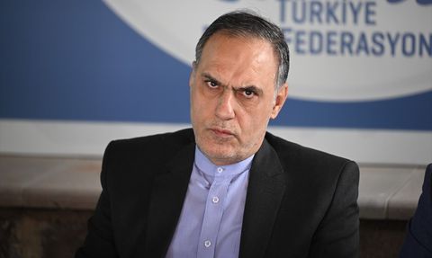 İran Büyükelçisi Habibullahzade'den Basın Toplantısı