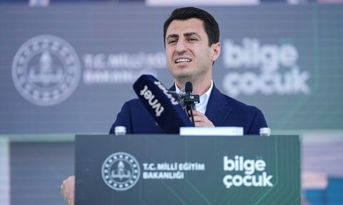 İstanbul'da 'Arkadaşım Robot' Kısa Hikaye Yarışması Ödül Töreni