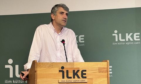 İstanbul'da Nüfus ve Aile Semineri Gerçekleşti