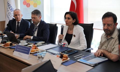 İstanbul Medipol Üniversitesi'nde Uluslararası Öğrenci Forumunda Sorunlar Masaya Yatırıldı