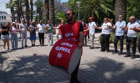 İzmir'de Grevdeki İşçilerden Tepki Büyüyor