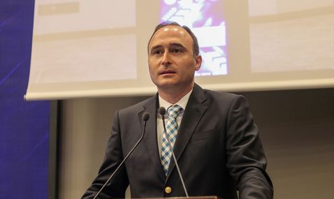 İzmir'de KOBİ'lere ABD Pazarındaki Fırsatlar Tanıtıldı