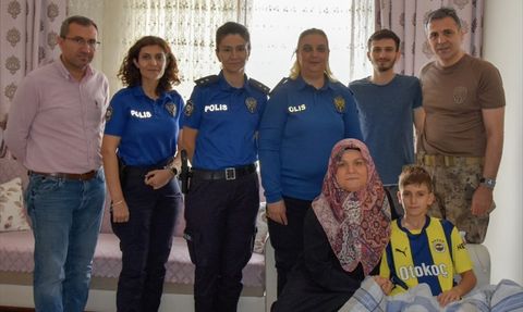 Kayseri Emniyet Müdürü, Şehit Ailesini Ziyaret Etti