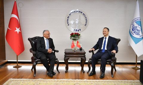 Kırgızistan'ın Büyükelçisi Ruslan Kazakbayev, Kayseri'ye Ziyaret Gerçekleştirdi