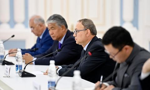 Kırgızistan Meclis Başkanı Turgunbek Uulu, MHP Heyetini Ağırladı