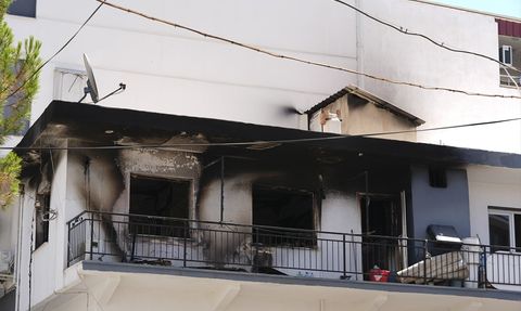 KOAH Hastası Kadın İzmir'de Evinde Yangında Hayatını Kaybetti