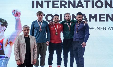 Kocaeli'de Uluslararası Güreş Turnuvası İkinci Günü Tamamlandı