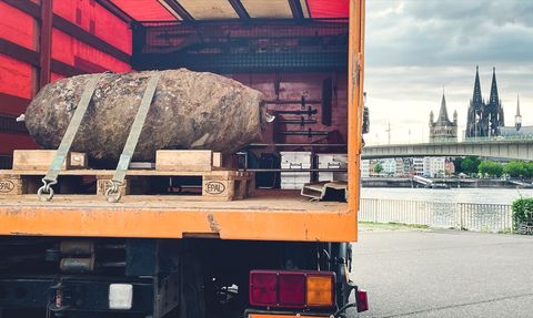 Köln'de 20 Bin Kişi Savaş Bombalarının İmhası İçin Tahliye Edildi