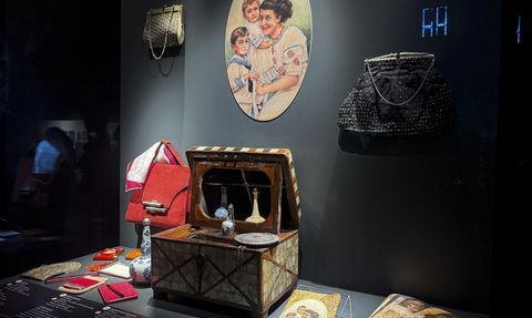 Leyla Asım Turgut'un Eserleriyle Dolu Bir Sergi