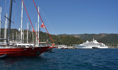 Marmaris'e Gelen Lady Moura: Lüks Yat Göz Kamaştırıyor