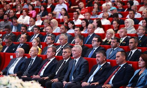 Mersin Ekonomi Zirvesi'nde Bakan Bolat Enflasyonu Değerlendirdi