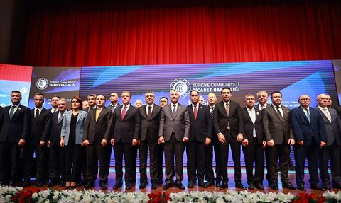 Mersin Ekonomi Zirvesi'nde Ticaret Bakanı'ndan Esnaf Destekleri