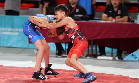 Minikler Türkiye Güreş Şampiyonası Açılış Seremonisi Gerçekleşti