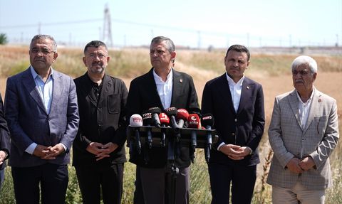 Özgür Özel, Ekrem İmamoğlu'nu Cezaevinde Ziyaret Etti