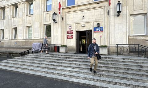 Polonya Cumhurbaşkanlığı Seçiminde İkinci Tur Oy Verme Süreci Başladı