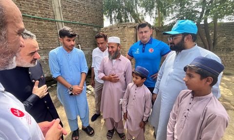 Rıza Kayaalp, Pakistan'da Kurban Organizasyonuna Katıldı