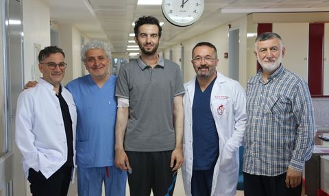 Rize'de Hibrit Yöntemle Aort Yırtığı Tedavi Edildi