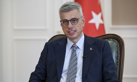 Sağlık Bakanlığı Yeni 'Sağlıklı Yaşlanma' Programı ile Yaşlıların Yanında