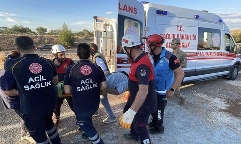 Şanlıurfa'da İstinat Duvarı Çöktü: 4 Yaralı