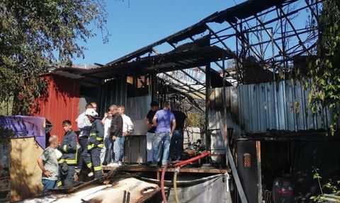 Sarıyer'deki Mobilya Atölyesinde Yangın Kontrol Altına Alındı