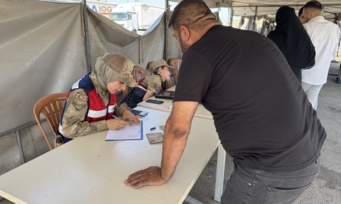 Suriyelilerin Hatay'dan Ülkelerine Dönüş Süreci Devam Ediyor