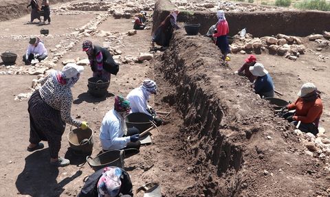 Tarih Kazarak Ekonomilerine Katkı Sunuyorlar