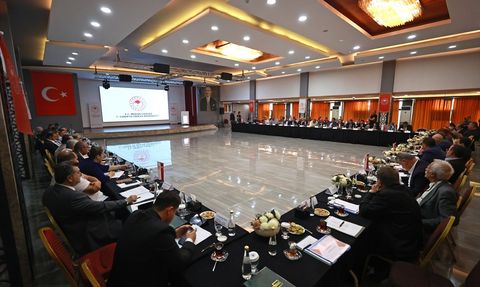 TBMM Zirai Don Komisyonu Mersin'deki Narenciye Bahçelerini İnceledi