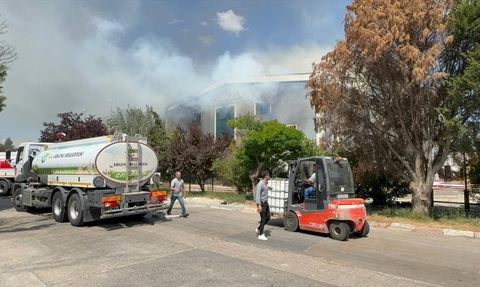 Tekirdağ'daki Kimyasal Fabrikada Yangın Kontrol Altına Alındı
