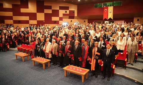 Trakya Üniversitesi'nde Akademik Yükseltme ve Ödül Töreni