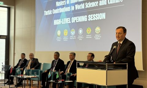 Türk Dünyası Kültür ve Bilim Buluşması Berlin'de Gerçekleşti