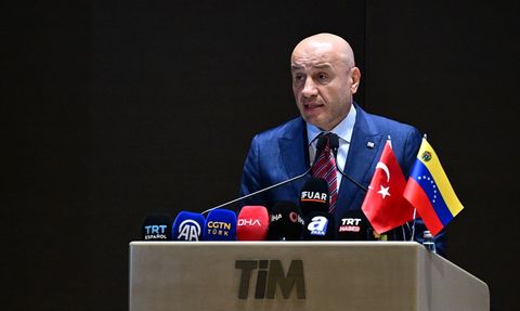 Türkiye ve Venezuela Arasındaki Ticaret Hedefi Yükseliyor