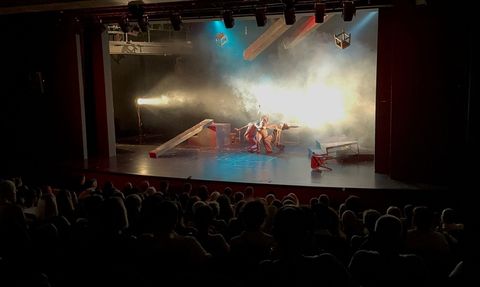 Ukrayna İlk Akademi Çocuk ve Gençlik Tiyatrosu Antalya'da Sahne Aldı