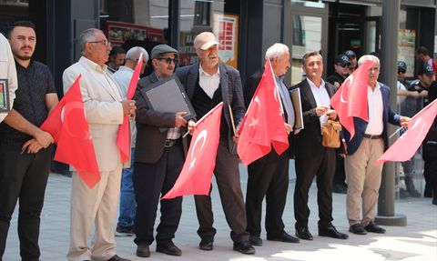 Van'da Ailelerin Terörle Mücadele Eylemi Devam Ediyor