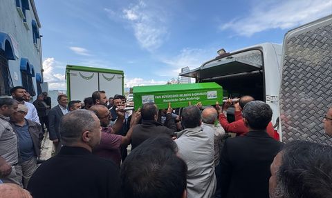 Van'da Feci Kaza: Baba, Anne ve Çocuk Hayatını Kaybetti