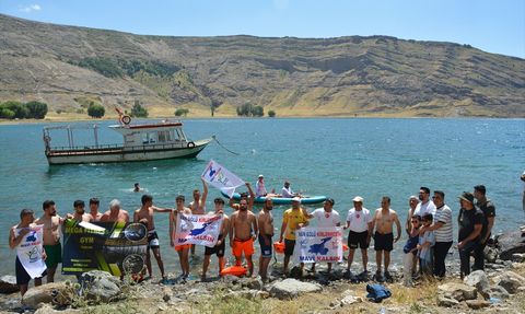 Van Gölü'nde Kabotaj Bayramı Yüzme Etkinliği